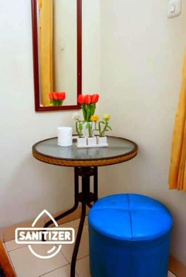 Unique Pensión 1 Pasar Baru Bandung Exterior foto